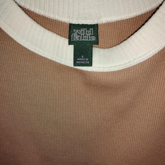 Wild Fable ribbed crop tank in a neutral tan and white colorway size Large - Picture 4 of 6